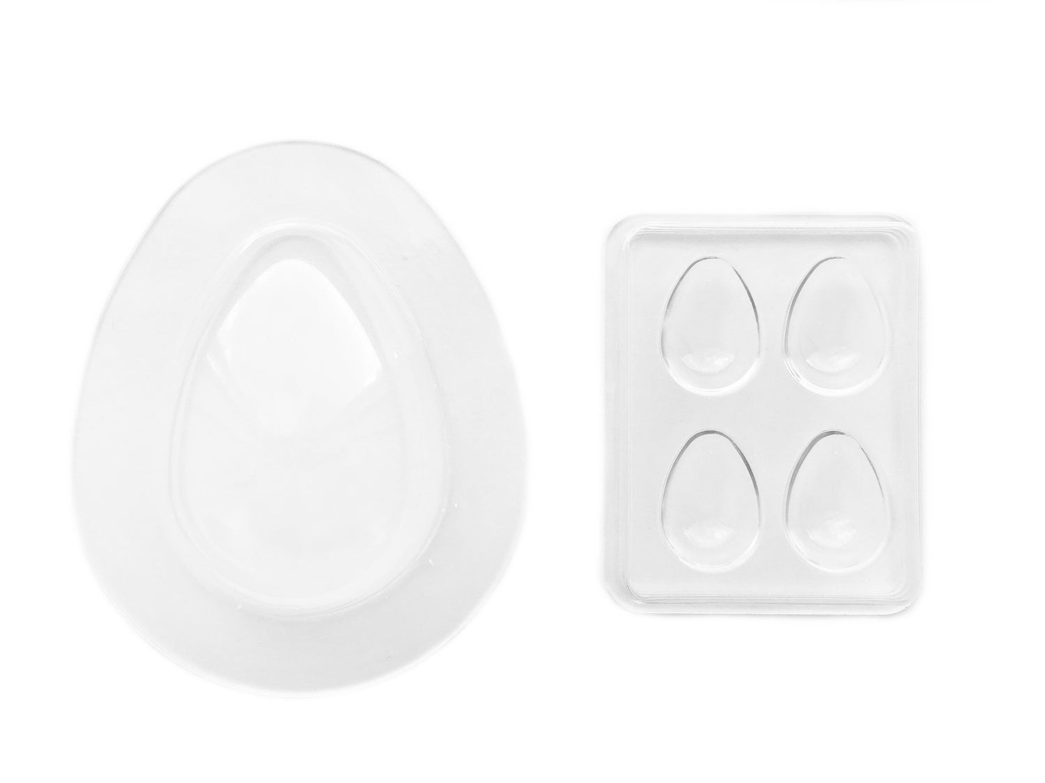 Moules à œufs en plastique transparent.