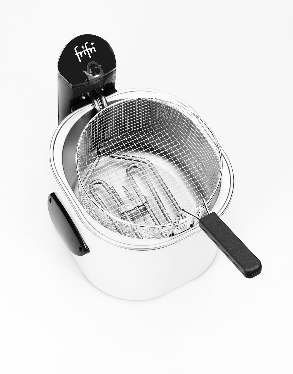 Friteuse argentée et noire.