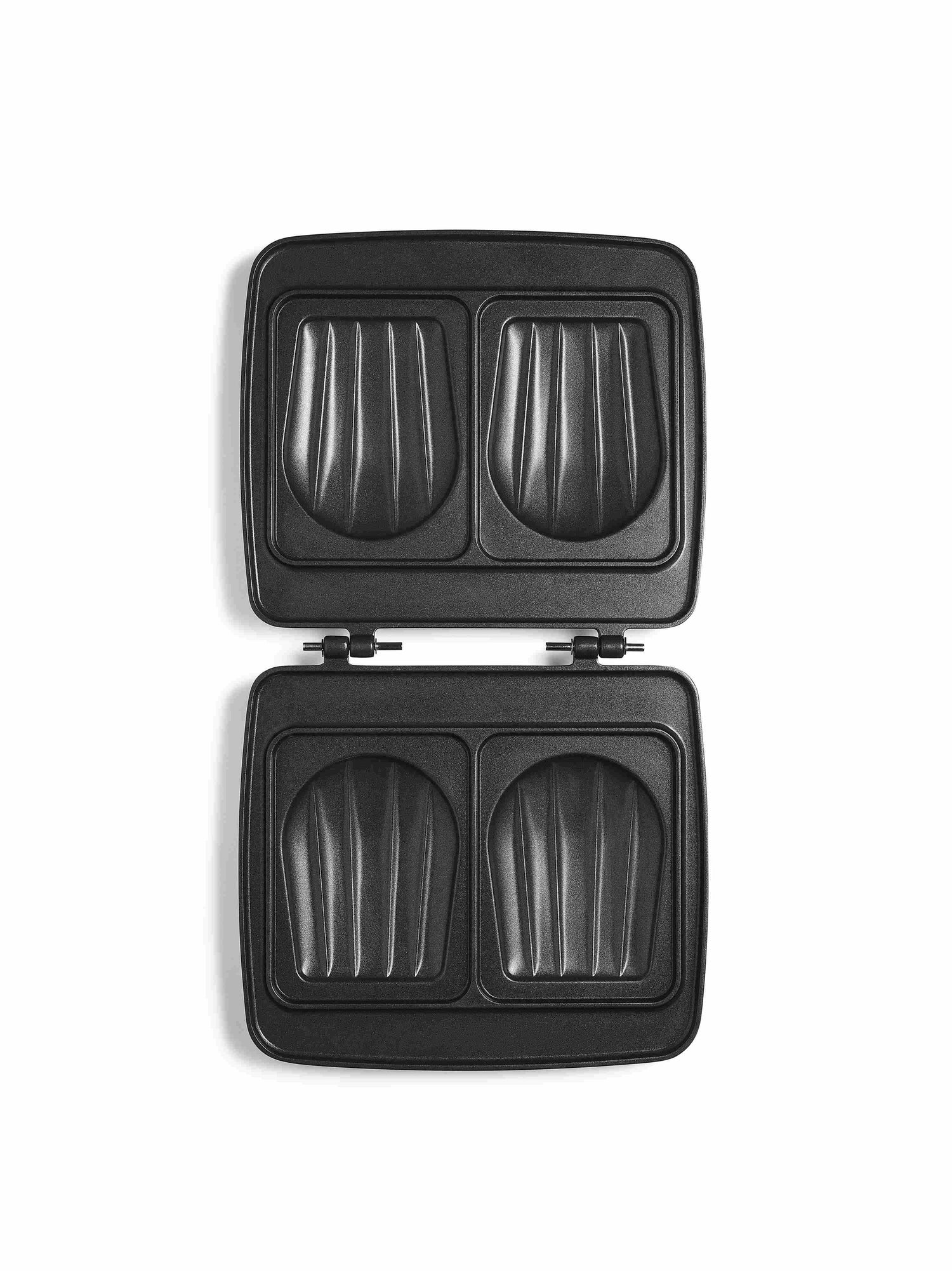 Gaufrier noir ouvert.