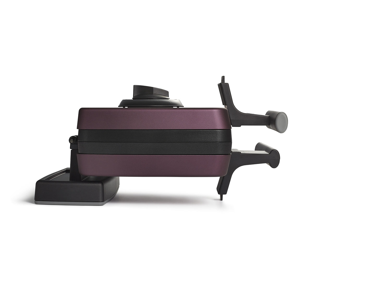 Gaufrier violet et noir sur fond blanc.