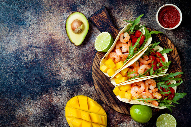 Tacos aux crevettes à la mangue